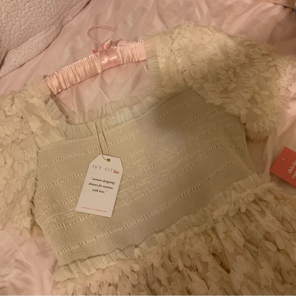 Ivy City Cloud Dress in White (Medium)